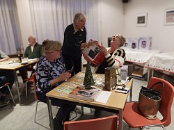 Lijkt wel of de prijzen op een en de zelfde tafel vallen.