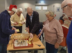 Spitsuur bij de kienmaster.