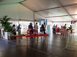 In de grote tent was nog van alles te zien of te nuttigen.